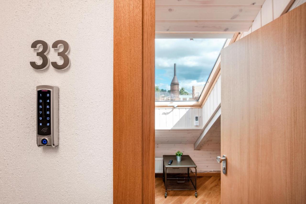 Small Attic Rooms In Kaunas Old Town Buitenkant foto